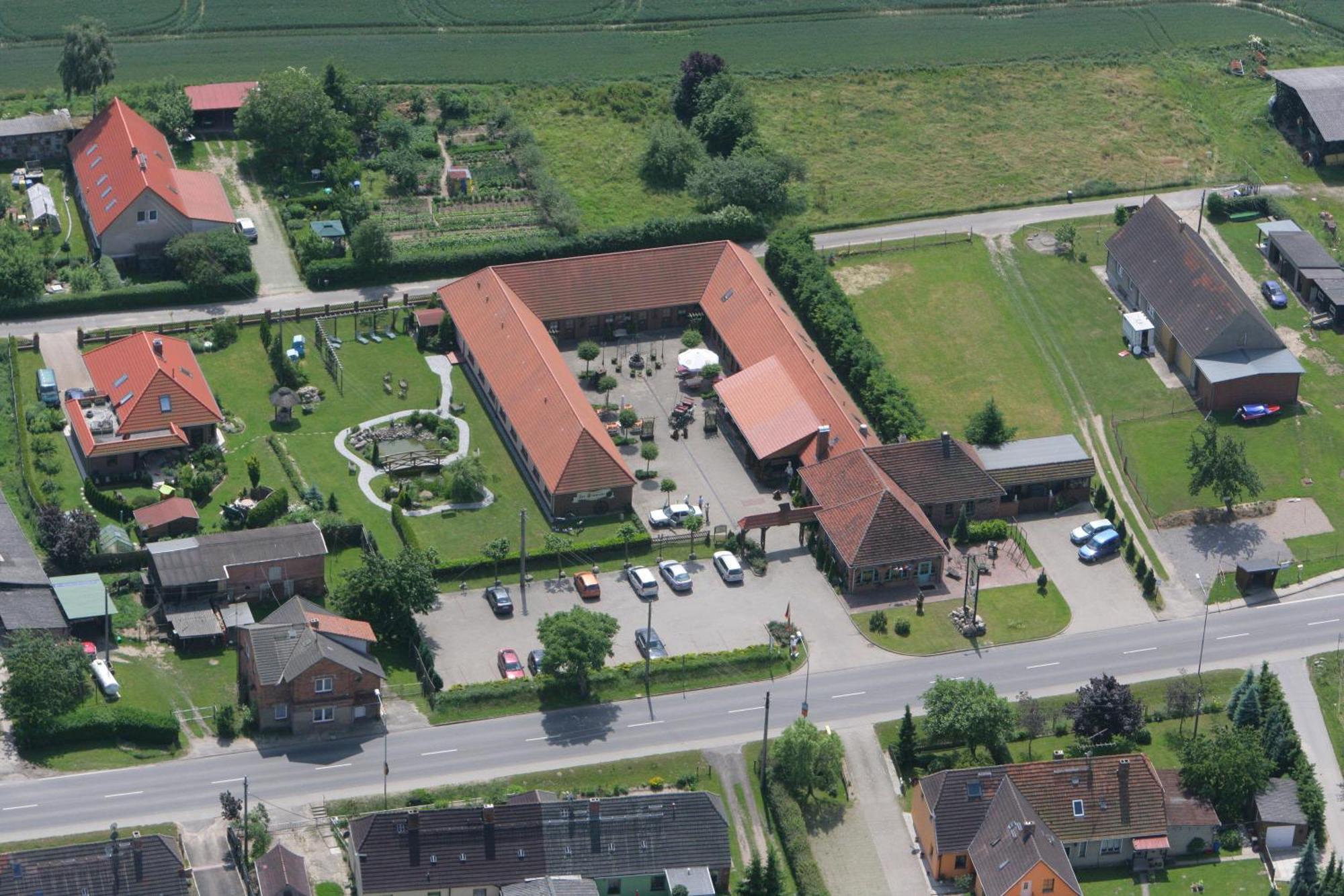 Landhotel Zur Schmiede Göhren-Lebbin Exterior foto