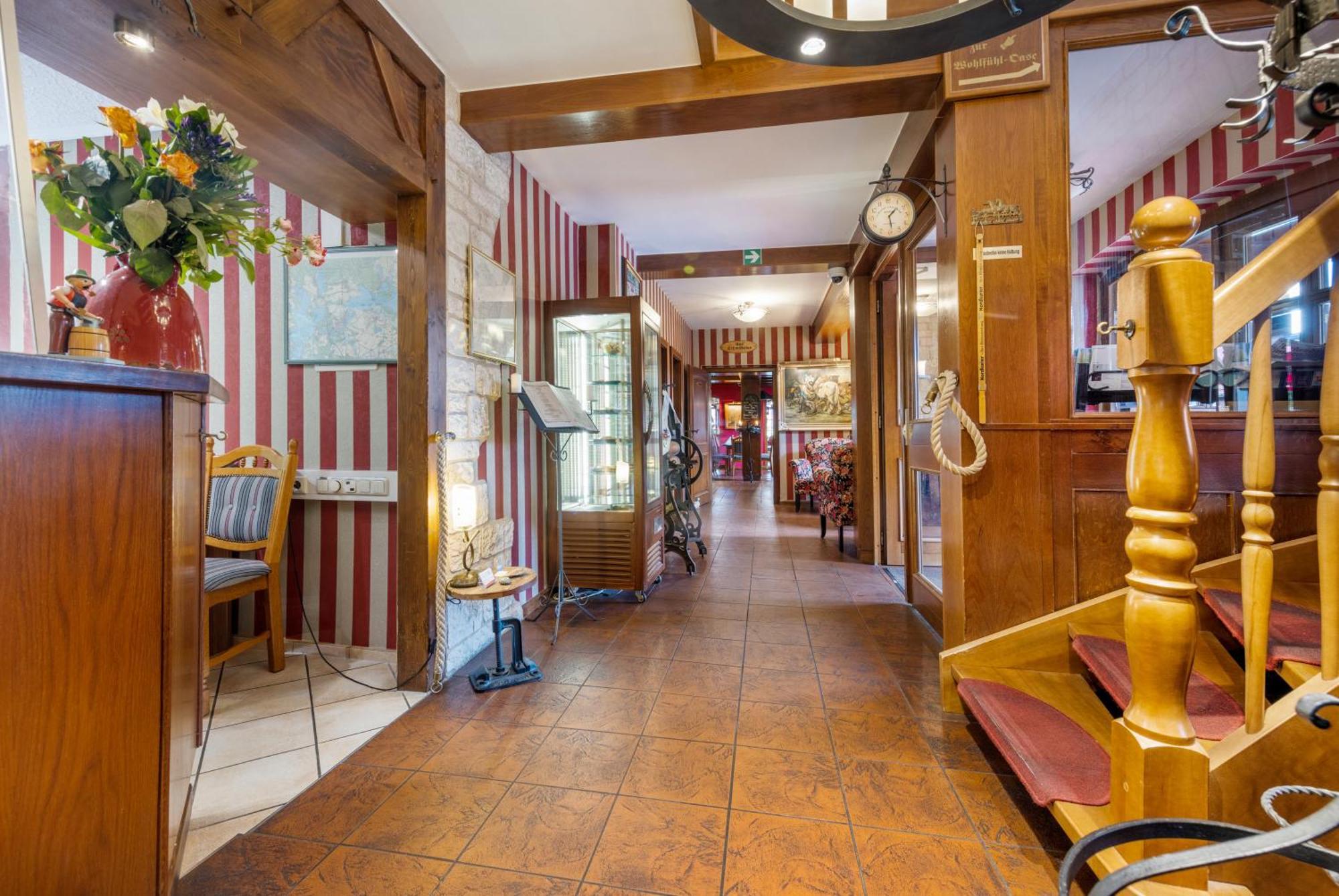 Landhotel Zur Schmiede Göhren-Lebbin Exterior foto