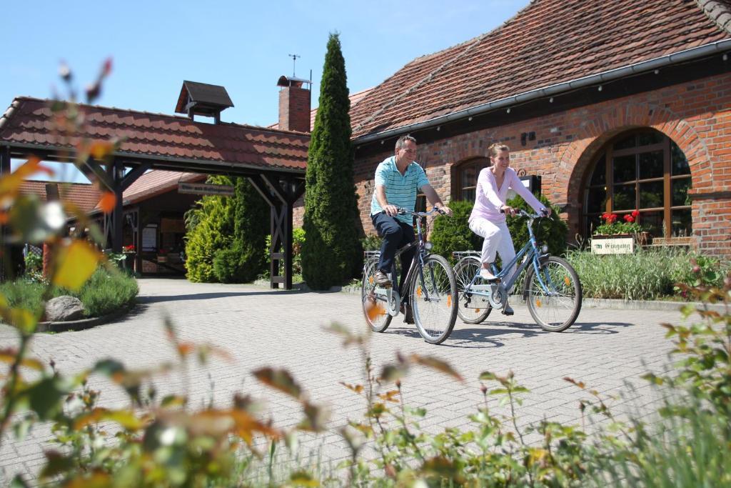 Landhotel Zur Schmiede Göhren-Lebbin Exterior foto